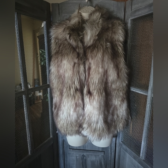 Ci Sono Jackets & Blazers - Ci Sono Luxurious Faux Fur Vest in Brown